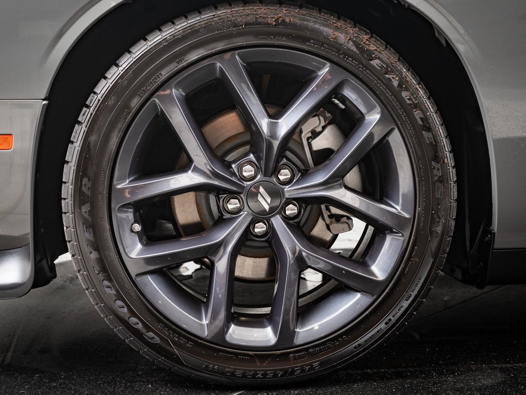 2023 Dodge Challenger R/T photo 13