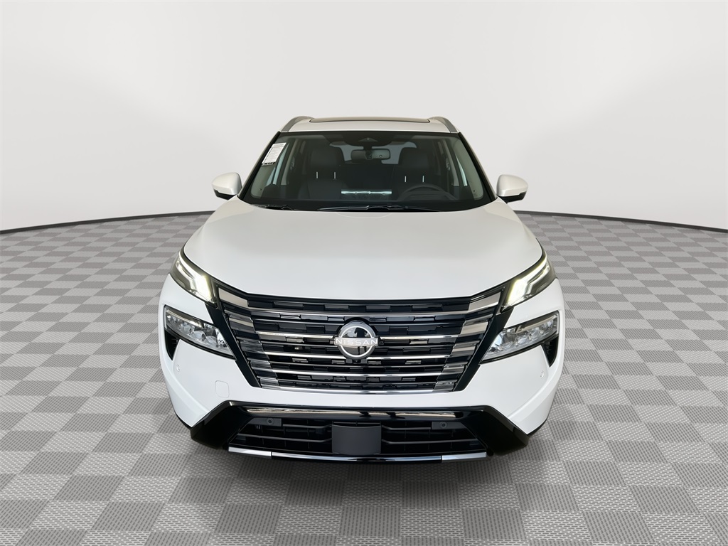 2026 Nissan Rogue Platinum photo 2