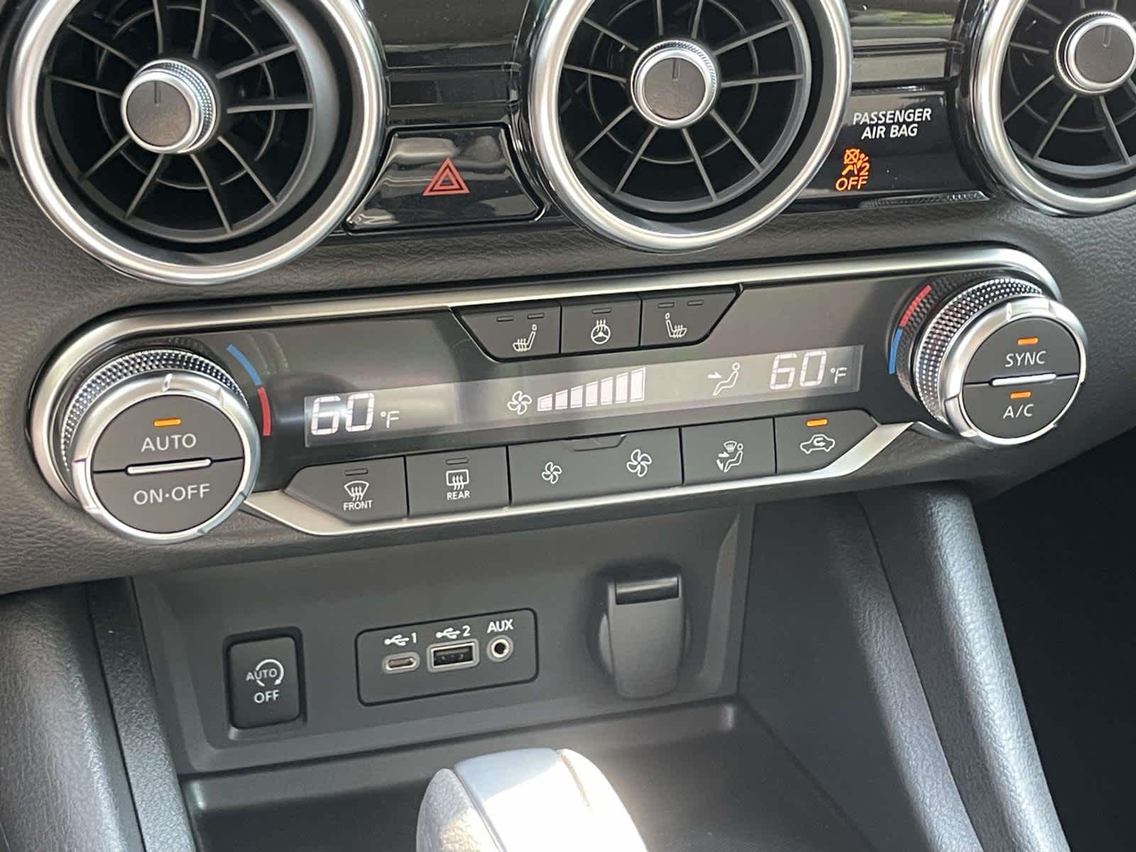 2025 Nissan Sentra SV photo 19