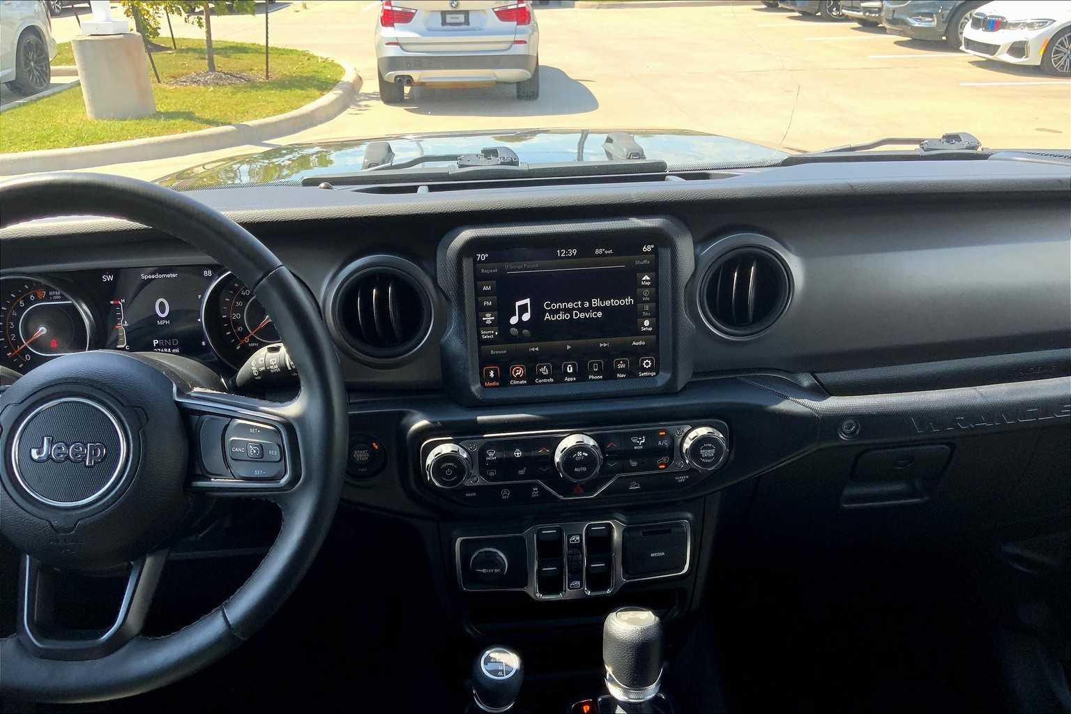 2022 Jeep Wrangler Unlimited Willys photo 6