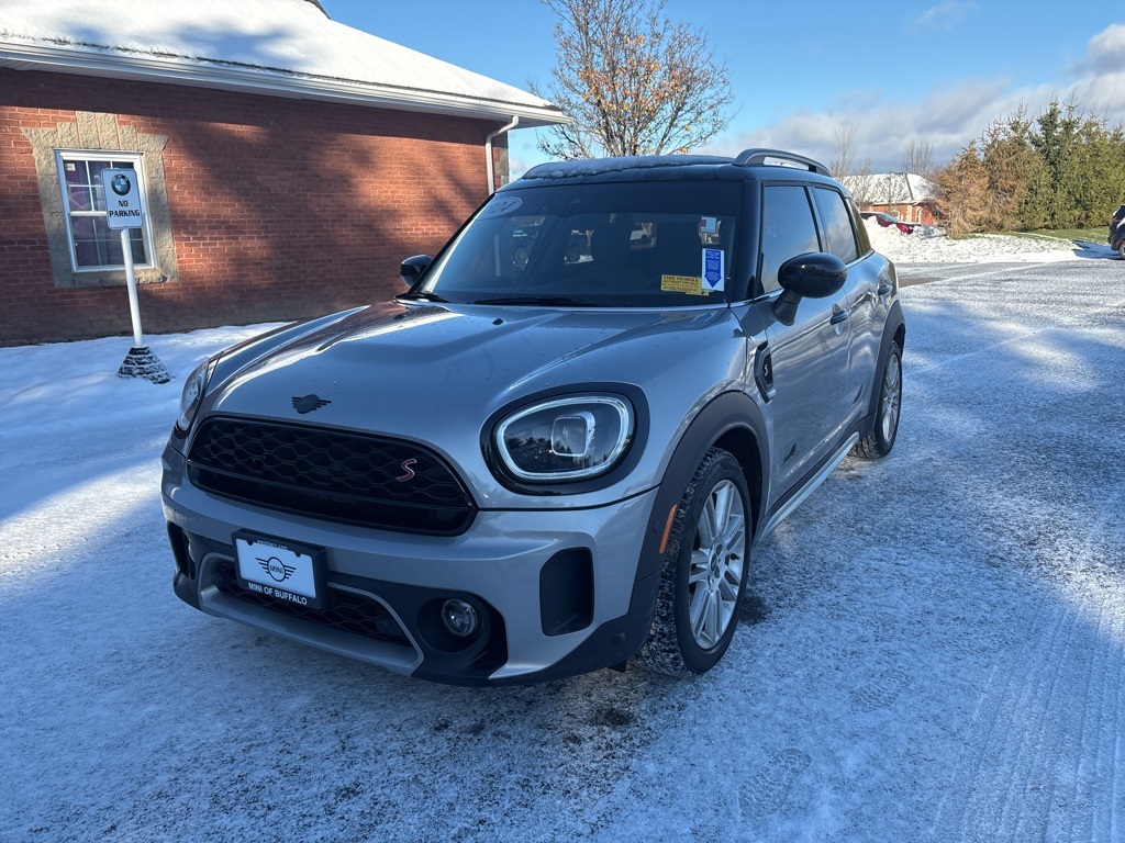 2024 Mini Cooper S Iconic photo 4