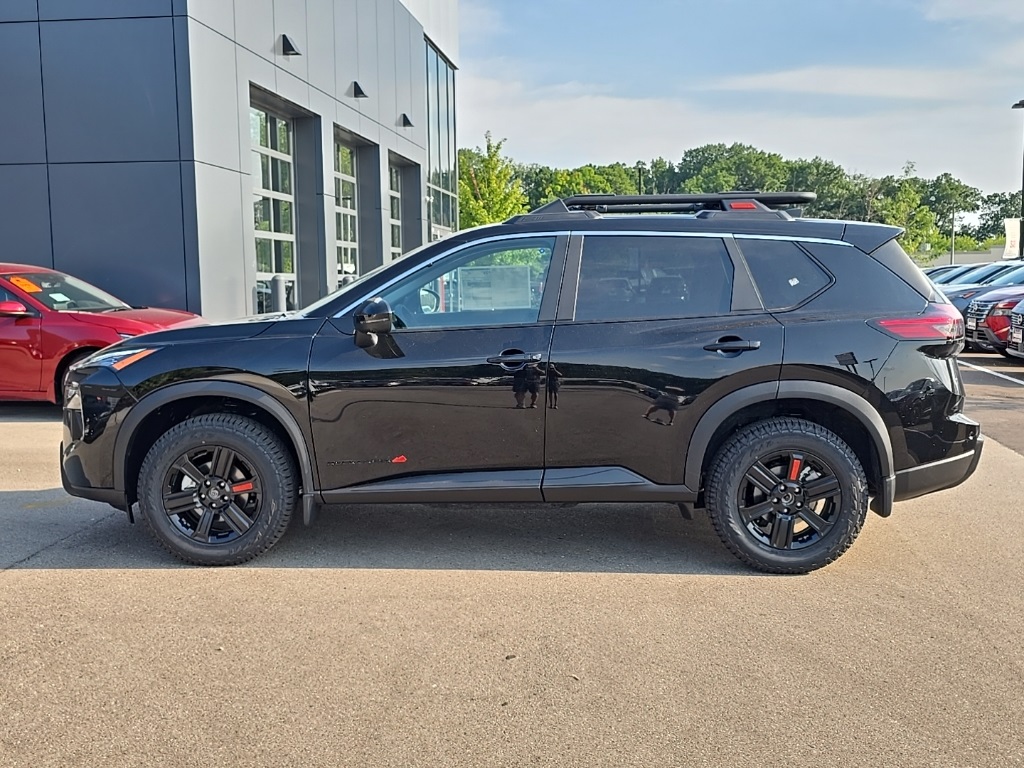 2026 Nissan Rogue SV photo 2