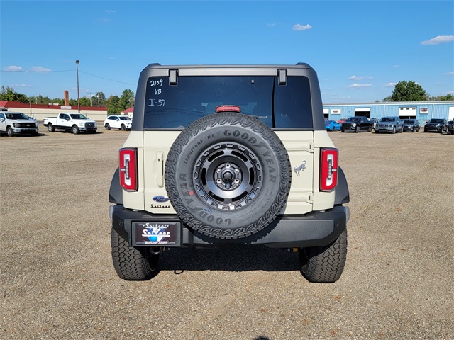 2025 Ford Bronco Outer Banks photo 5