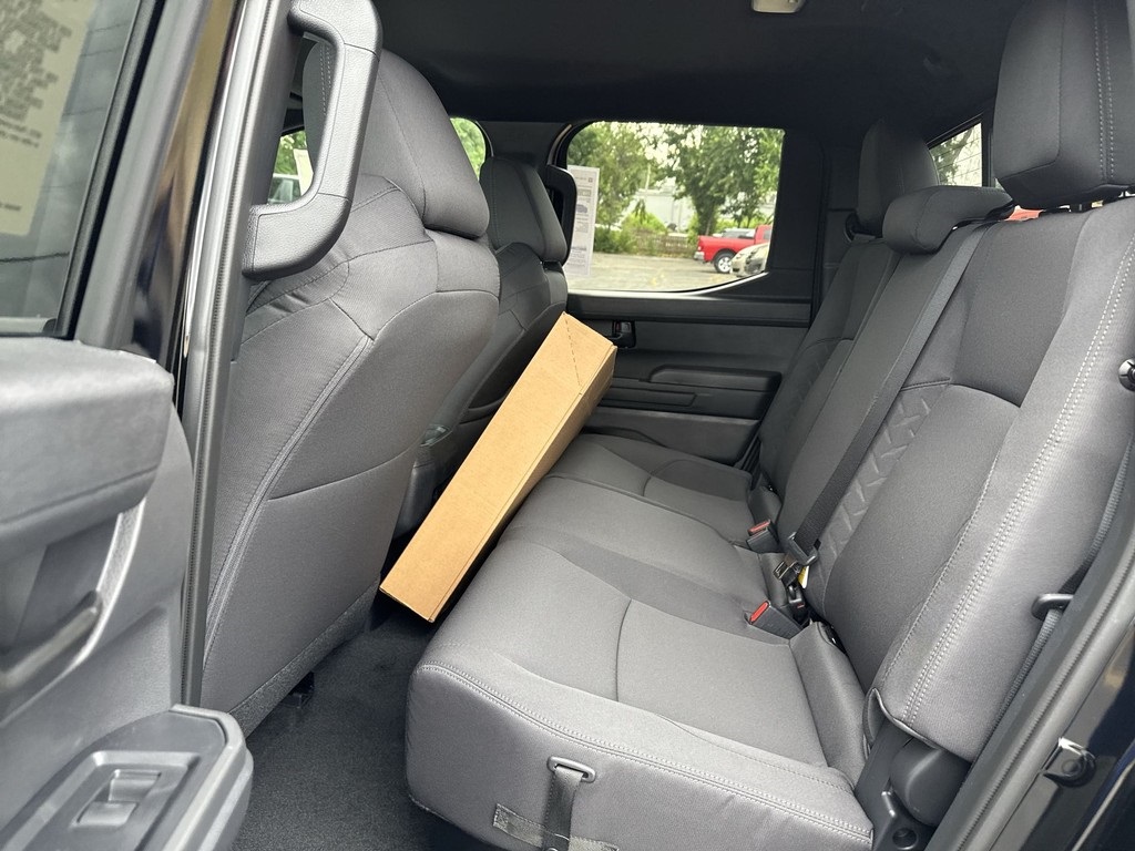 2025 Toyota Tacoma SR5 4x4 Double Cab photo 22