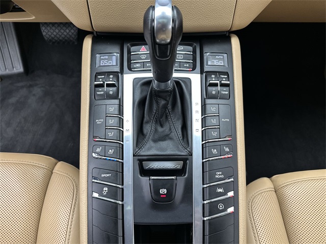 2017 Porsche Macan S photo 11