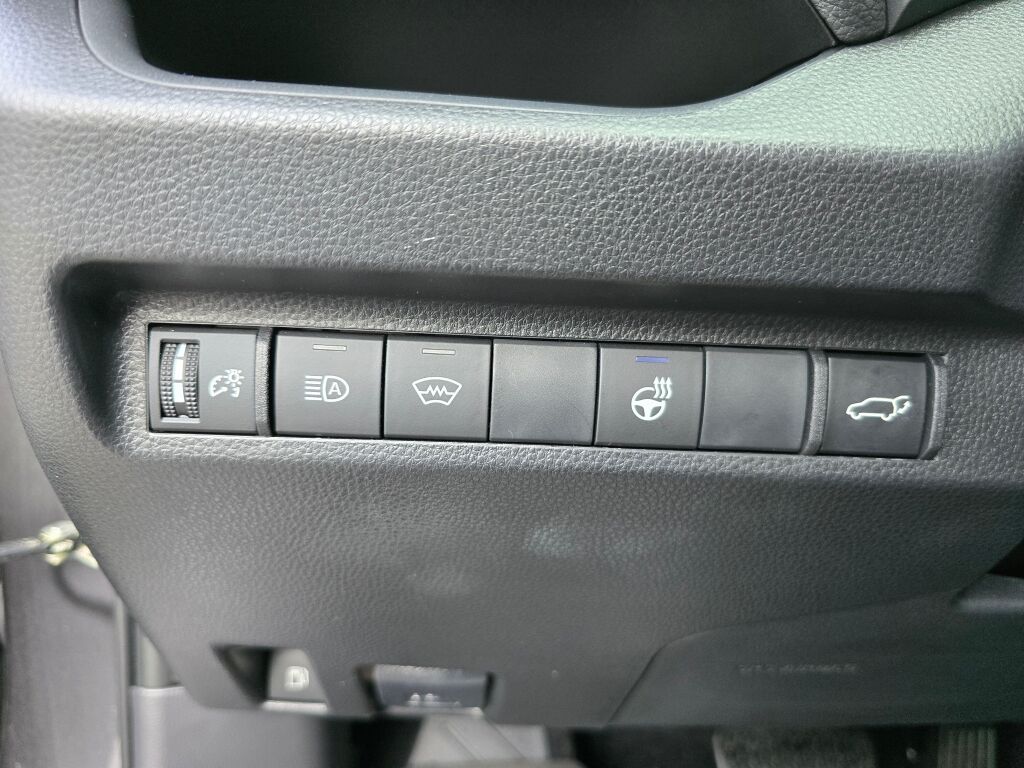 2023 Toyota RAV4 Hybrid XLE Premium photo 23