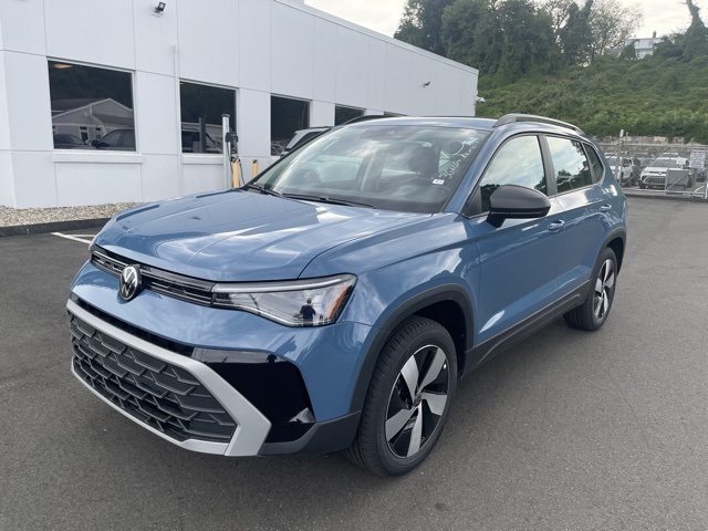 2025 Volkswagen Taos S photo 3