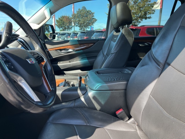 2017 Cadillac Escalade Premium Luxury photo 7