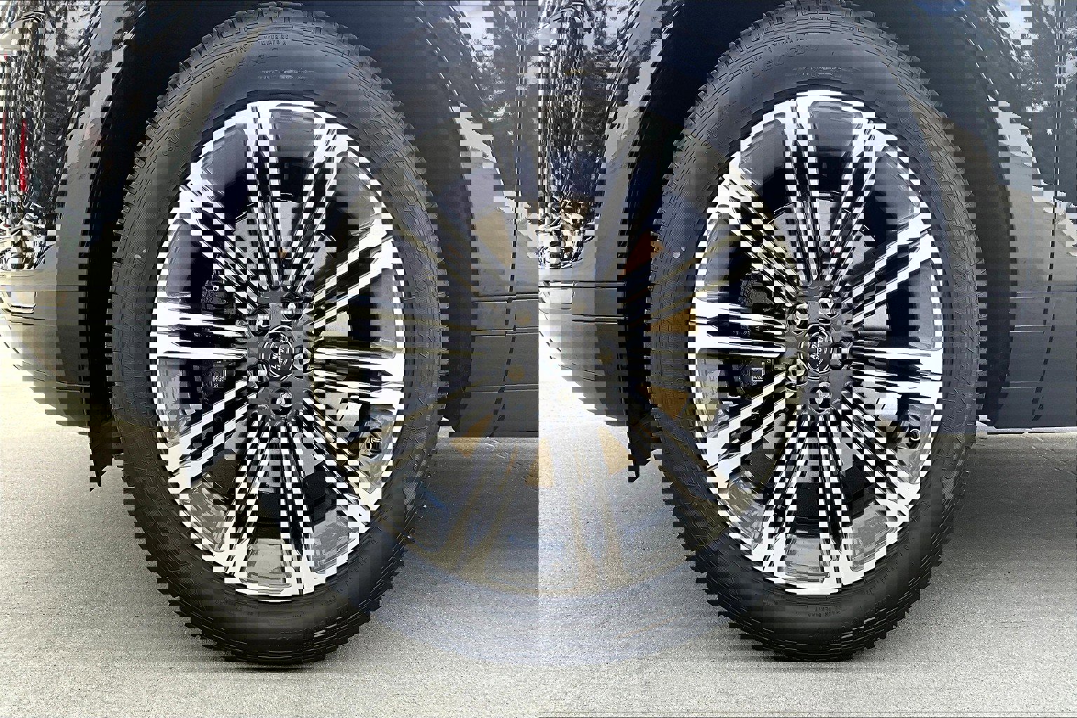 2026 Land Rover Range Rover Evoque S photo 8