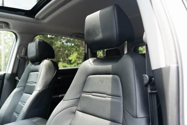 2022 Honda CR-V Hybrid EX-L photo 16