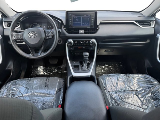 2022 Toyota RAV4 XLE photo 11
