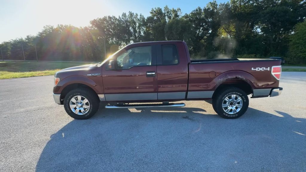 2009 Ford F-150 XLT photo 3