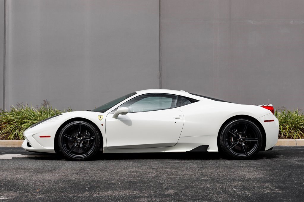 2015 Ferrari 458 Italia Speciale photo 2