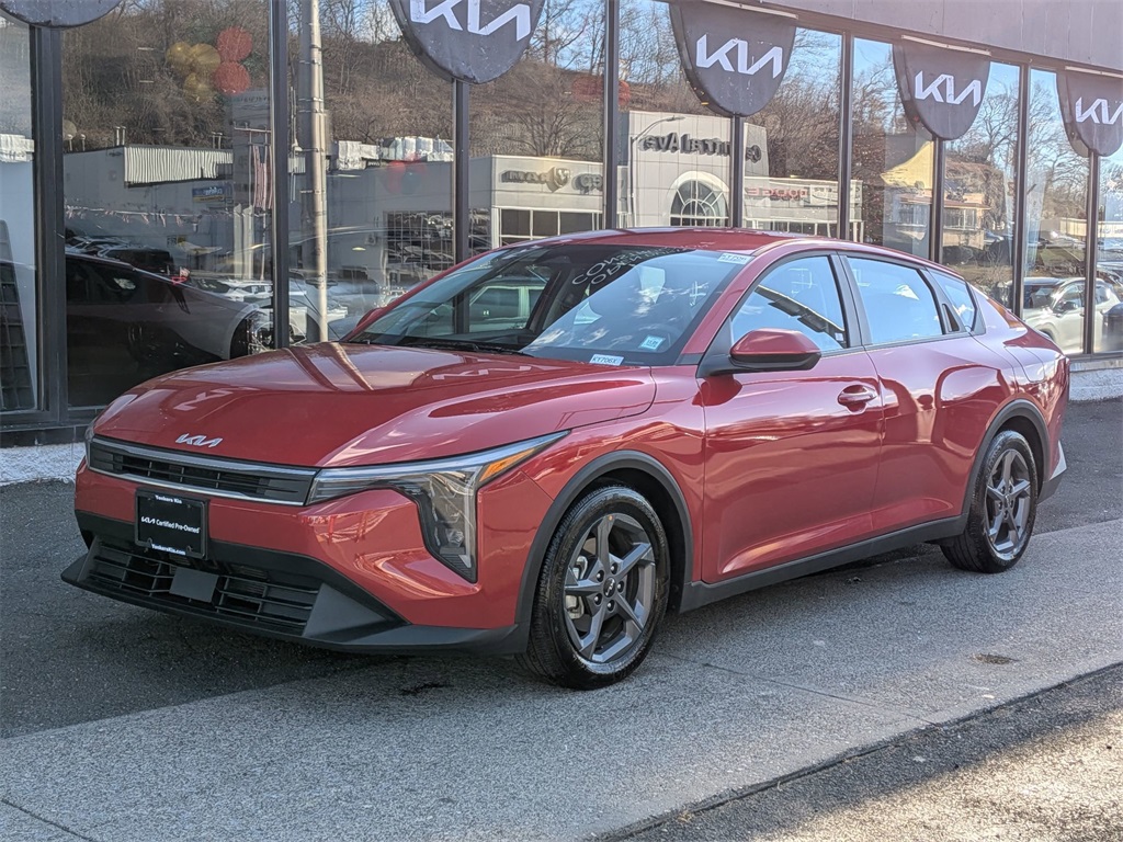 2025 Kia K4 LXS's photo