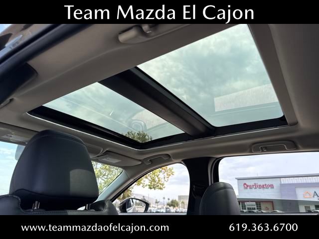 2025 Mazda CX-50 Premium Plus photo 16