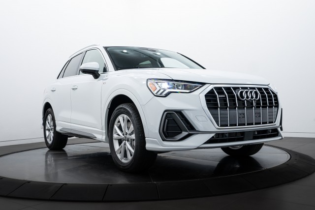 2025 Audi Q3 S line Premium Plus