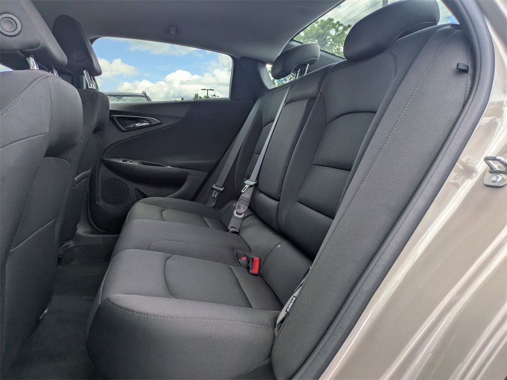 2024 Chevrolet Malibu 1LT photo 12