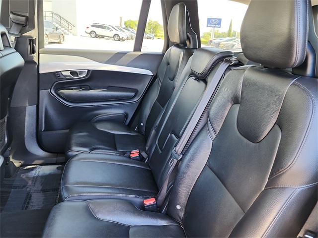 2017 Volvo XC90 T5 Momentum photo 11