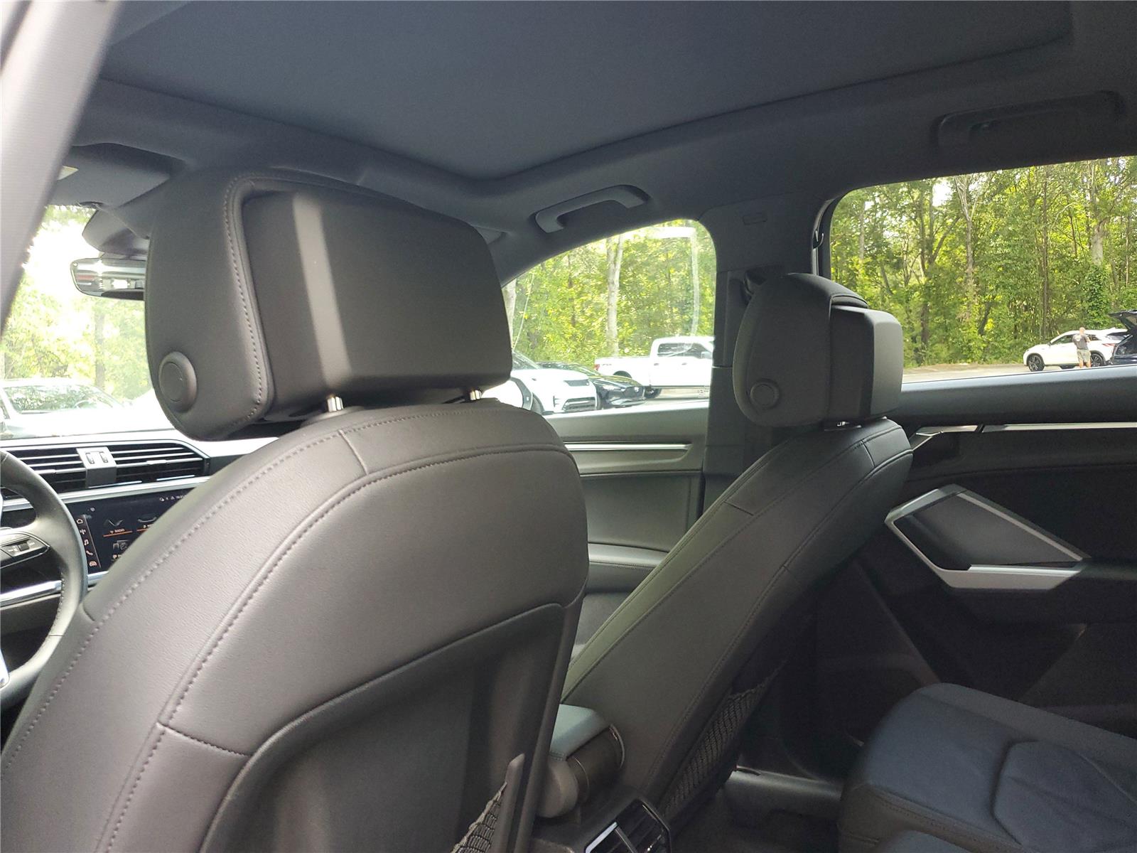 2022 Audi Q3 Prestige Premium Plus photo 10