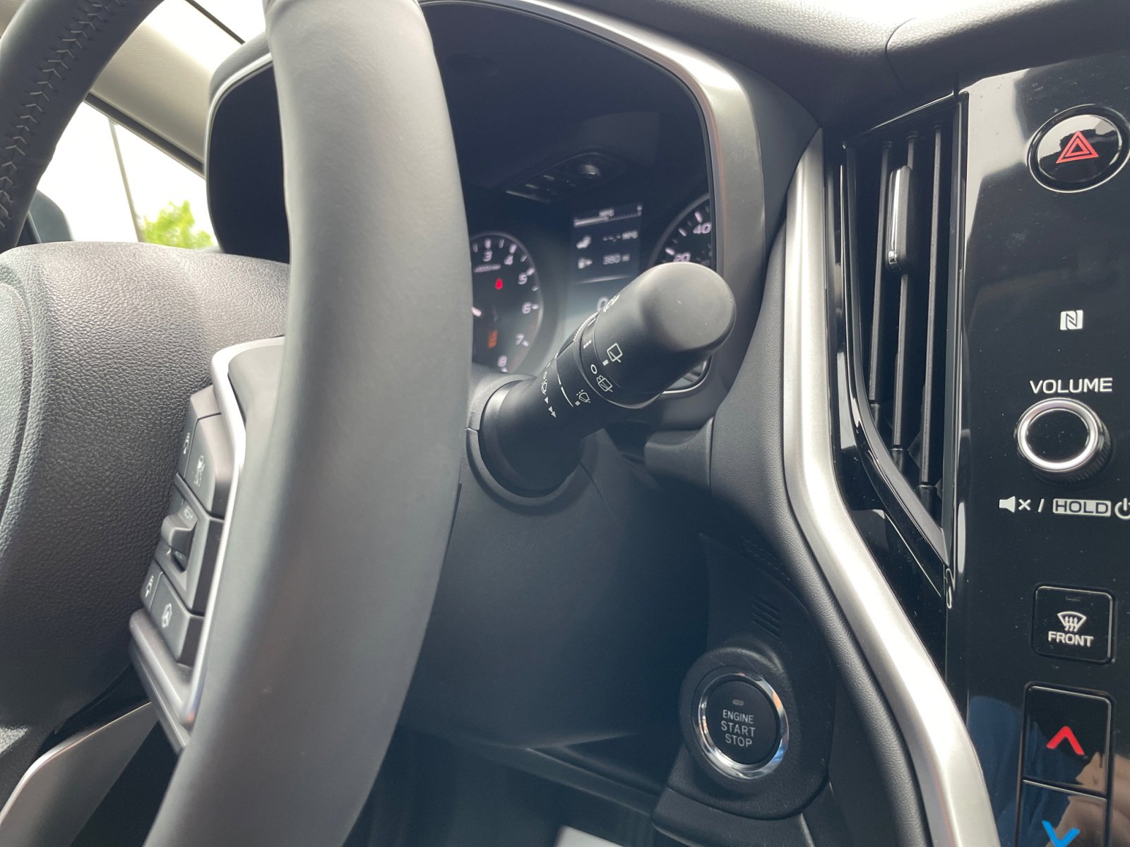 2025 Subaru Outback Touring XT photo 25
