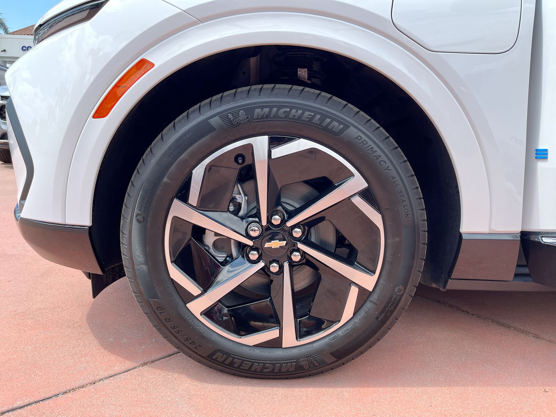 2025 Chevrolet Equinox EV 1LT photo 27