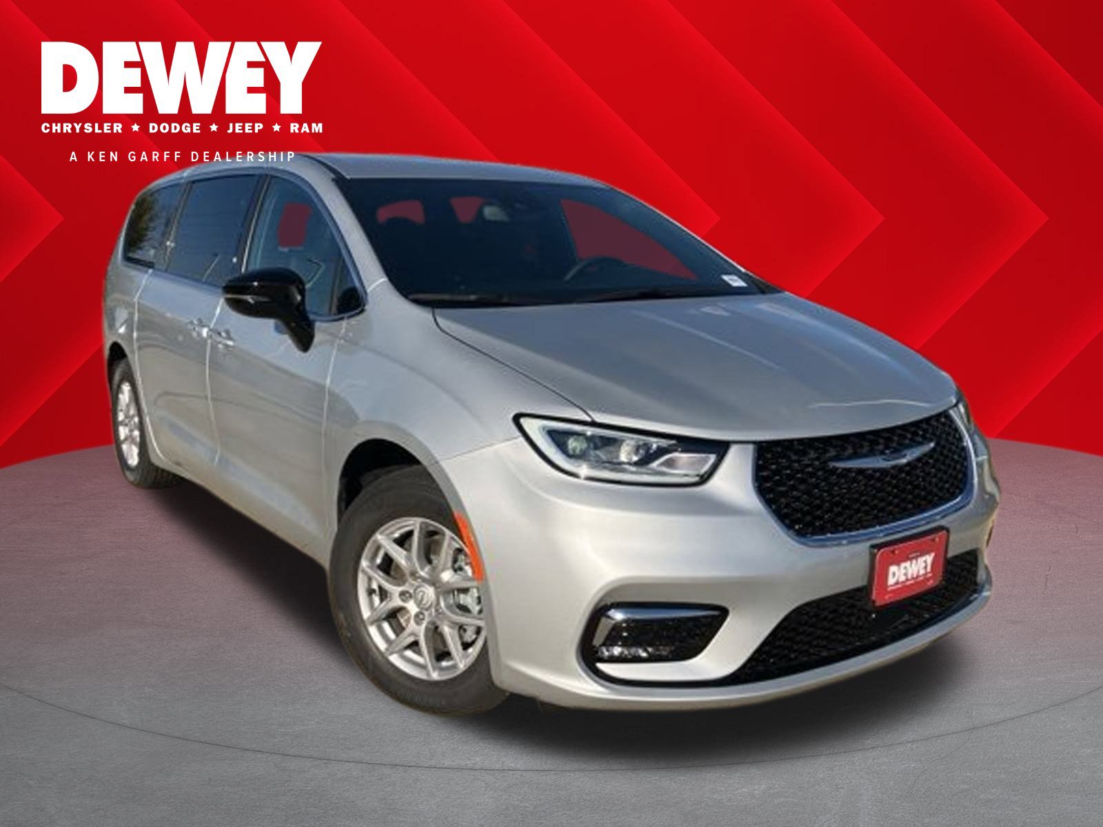 2026 Chrysler Pacifica Select's photo