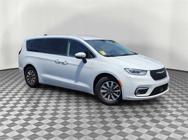 2023 Chrysler Pacifica Hybrid