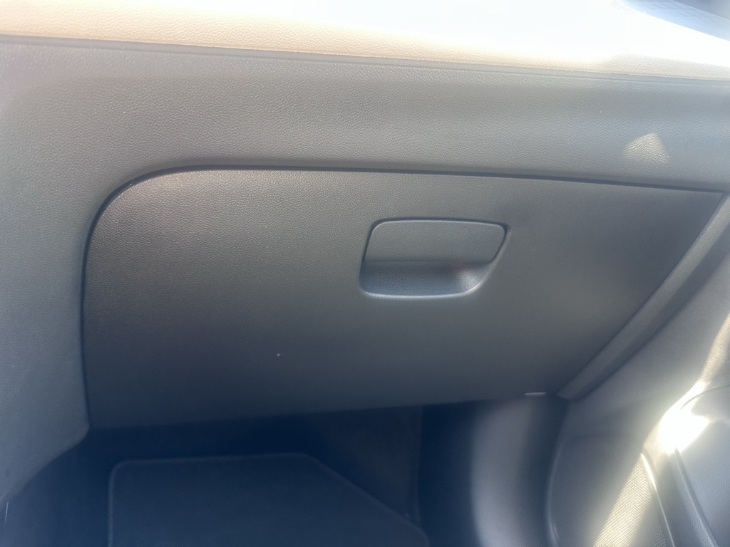 2025 Buick Encore GX Sport Touring photo 18