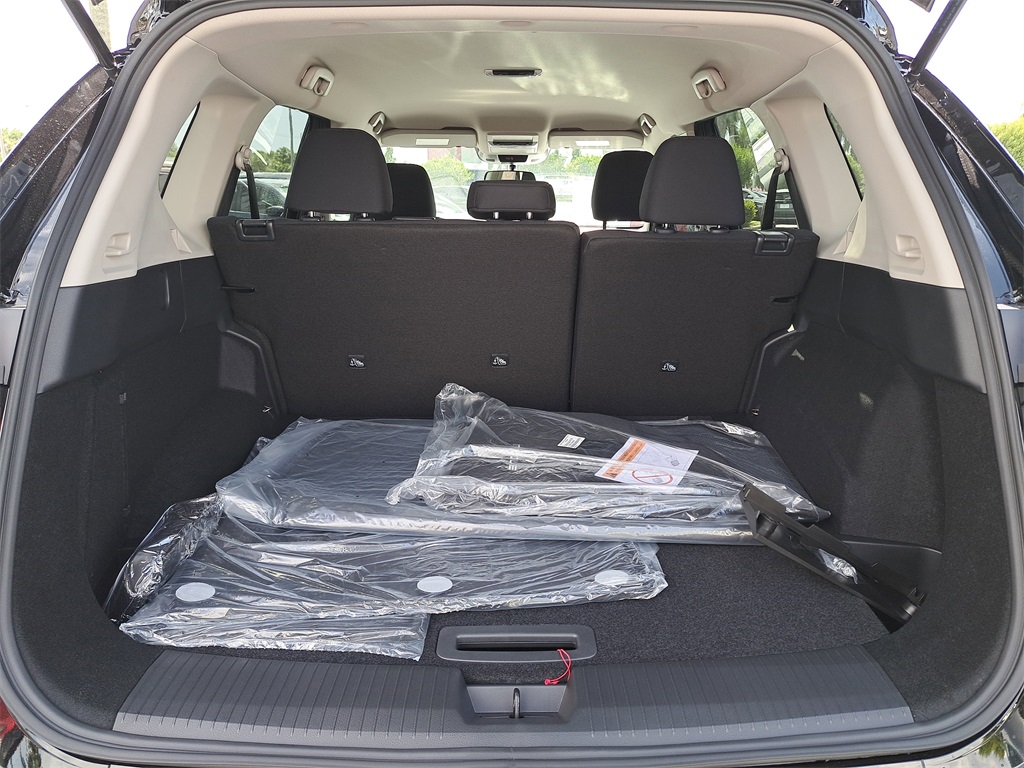 2026 Nissan Rogue S photo 9
