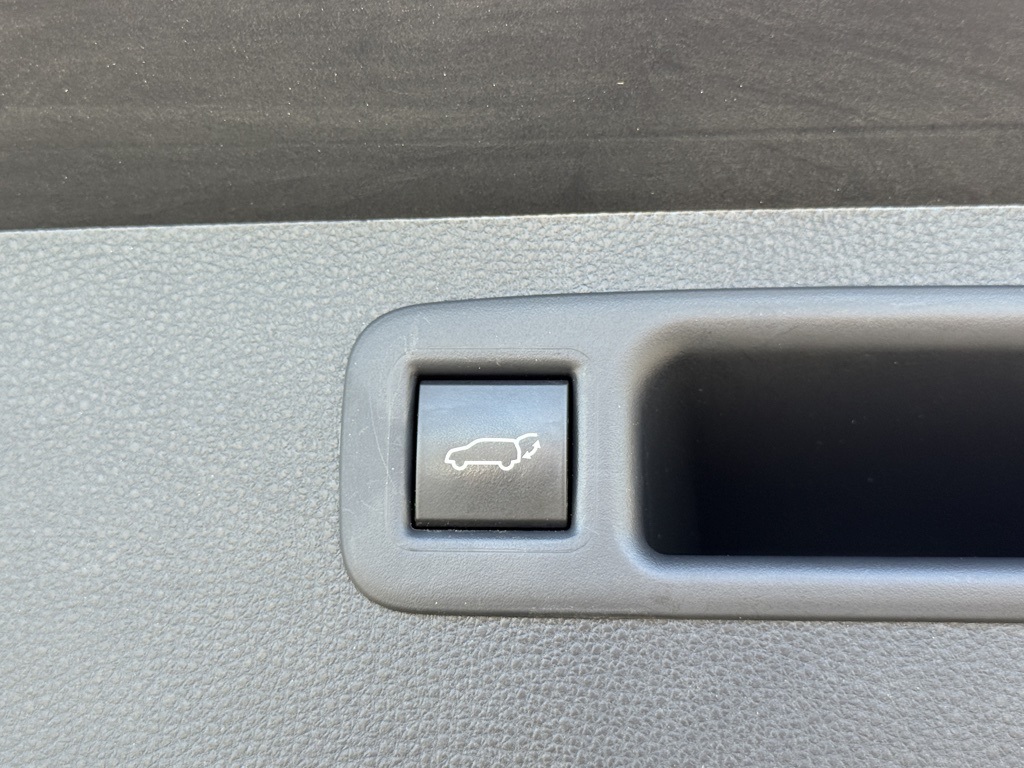 2022 Toyota Highlander XLE photo 14
