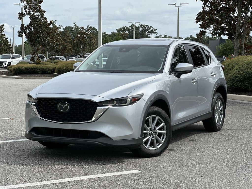2022 Mazda CX-5 S Preferred package