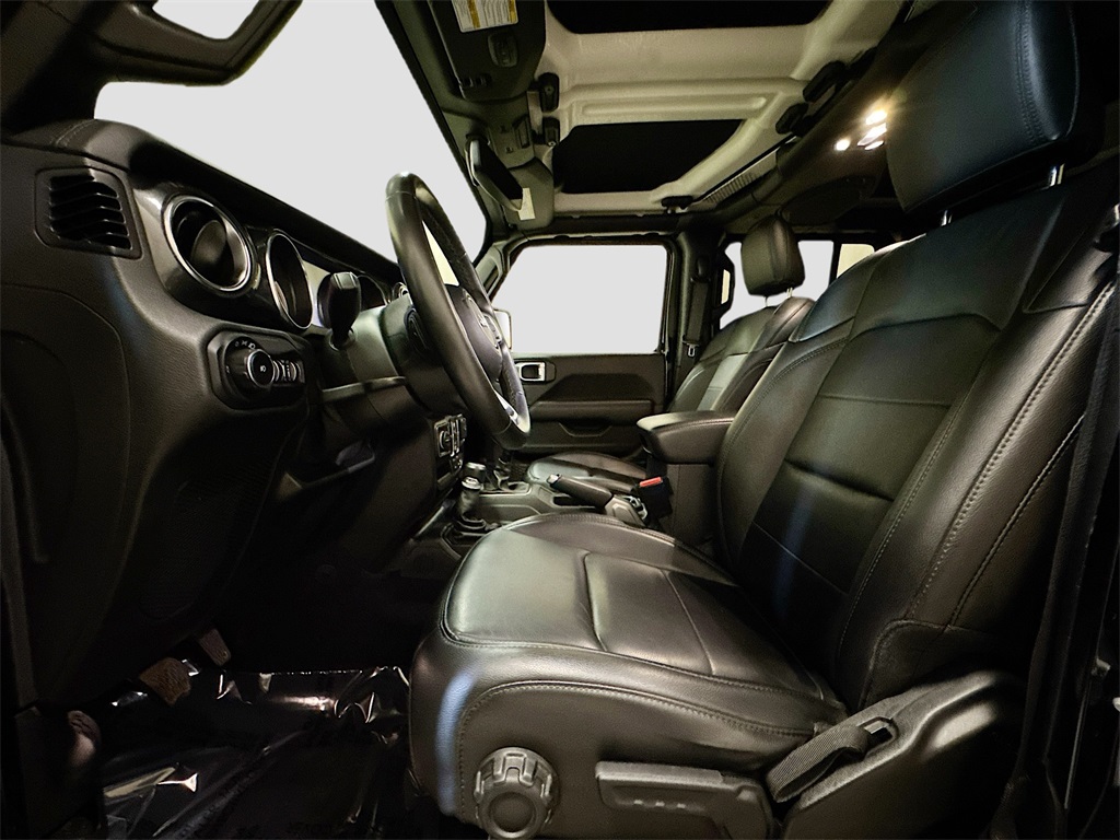 2021 Jeep Wrangler Unlimited Sahara Altitude photo 4