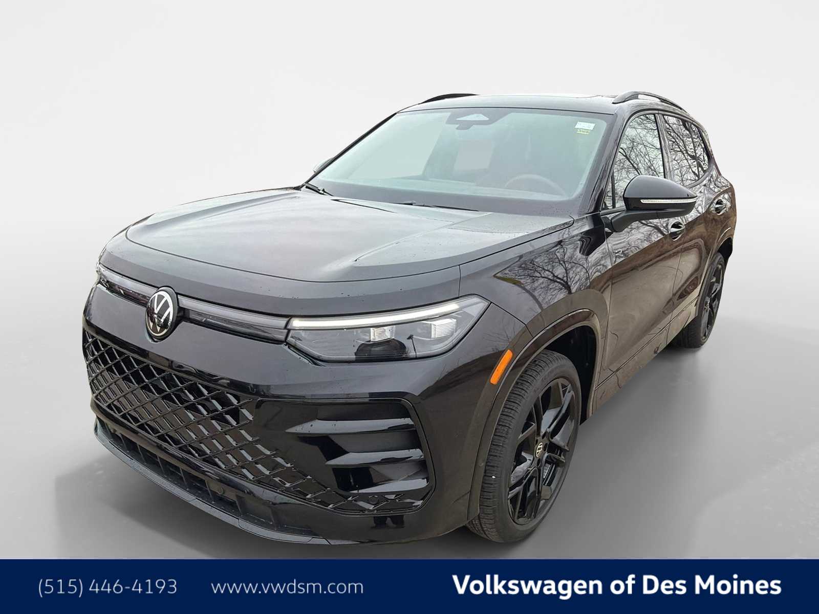 2026 Volkswagen Tiguan SE R-LINE BLACK's photo