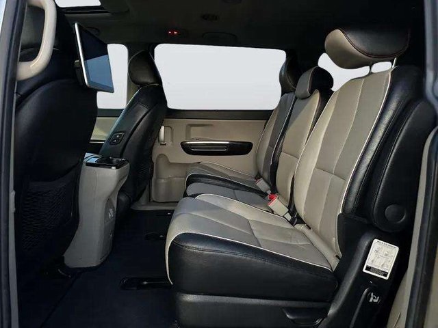 2020 Kia Sedona SX photo 33