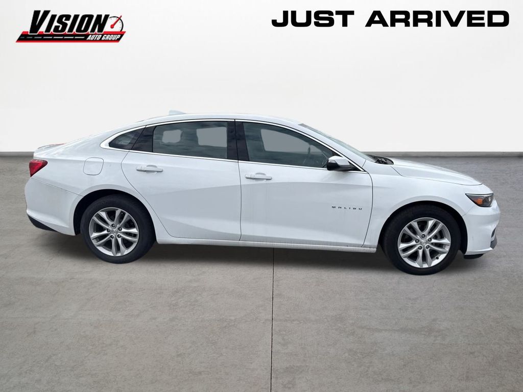 2018 Chevrolet Malibu 1LT photo 4