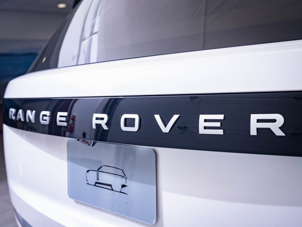 2025 Land Rover Range Rover Autobiography photo 8