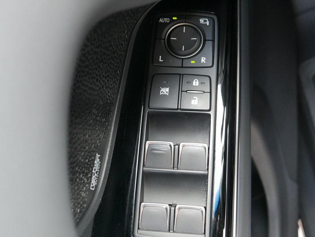 2024 Lexus LX 600 Luxury photo 36