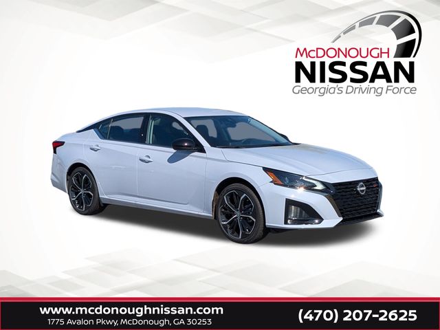2025 Nissan Altima SR's photo