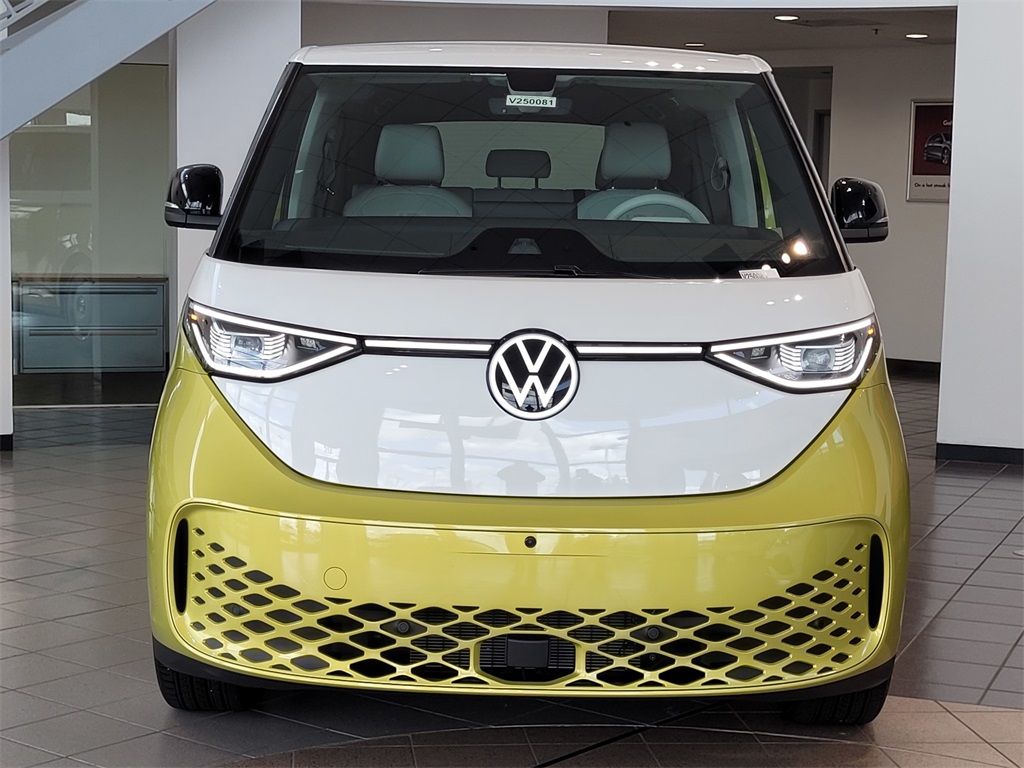 2025 Volkswagen ID. Buzz photo 2