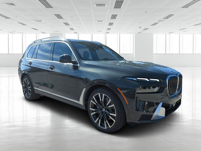 2026 BMW X7 40i's photo