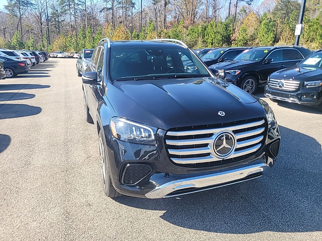 2025 Mercedes-Benz GLS Base's photo