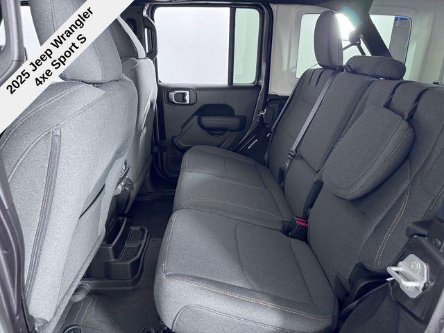 2025 Jeep Wrangler Sport S 4xe photo 27