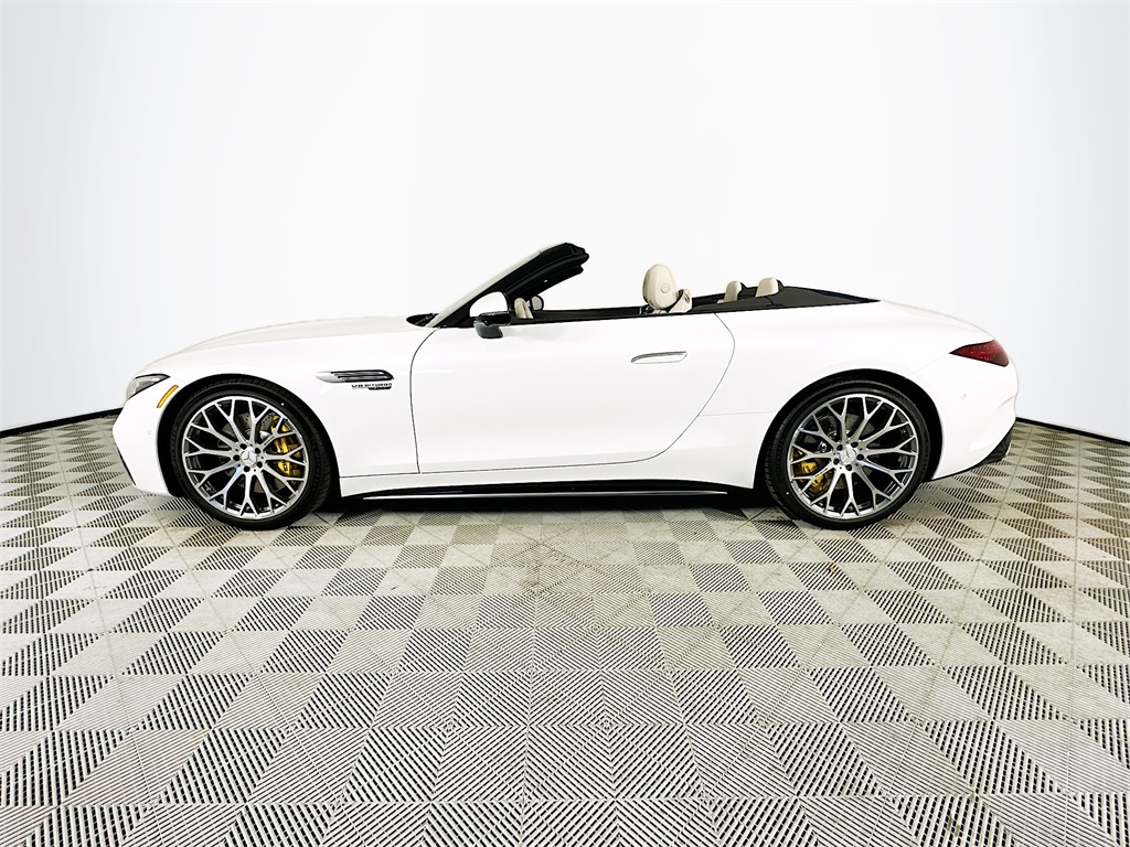 2026 Mercedes Benz SL AMG 63 photo 4