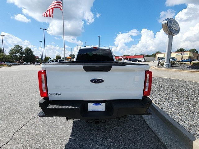 2024 Ford F-350 photo 7
