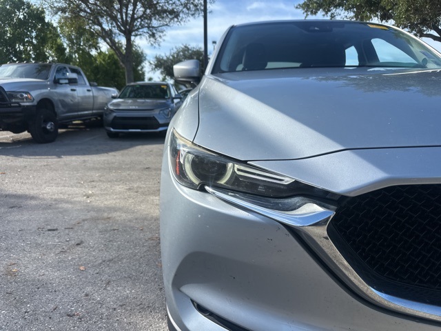 2017 Mazda CX-5 Grand Touring photo 2