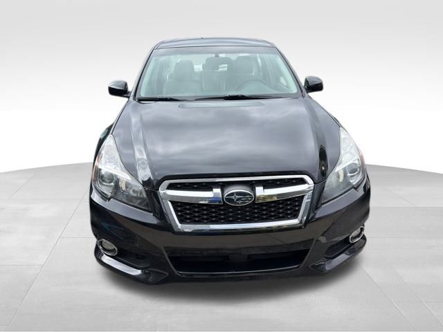 2013 Subaru Legacy 2.5i Limited photo 2