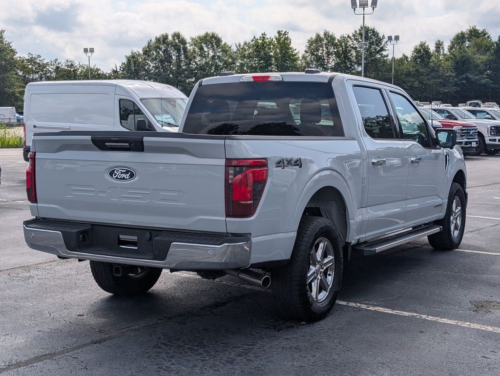 2024 Ford F-150 XLT photo 2