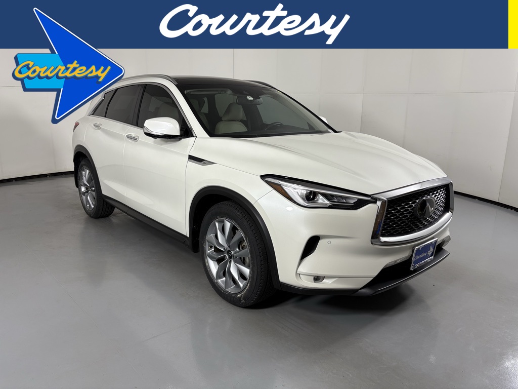 2021 INFINITI QX50 Essential's photo