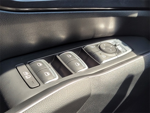 2023 Kia Sorento LX photo 28