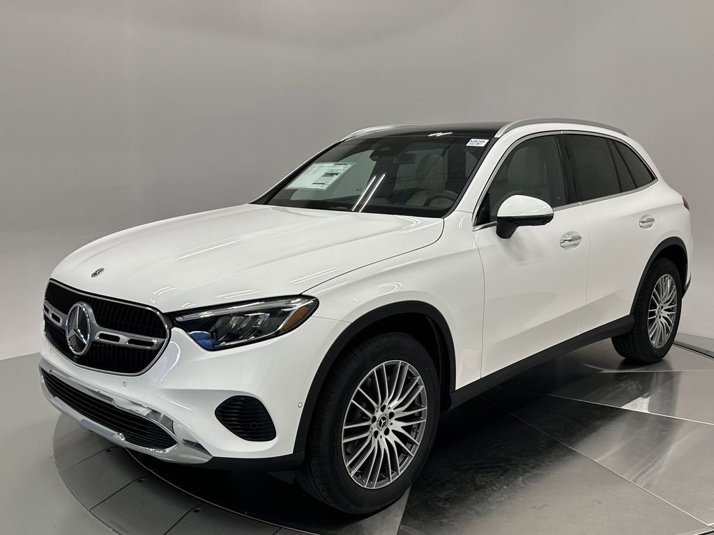 2026 Mercedes Benz GLC 300 photo 3